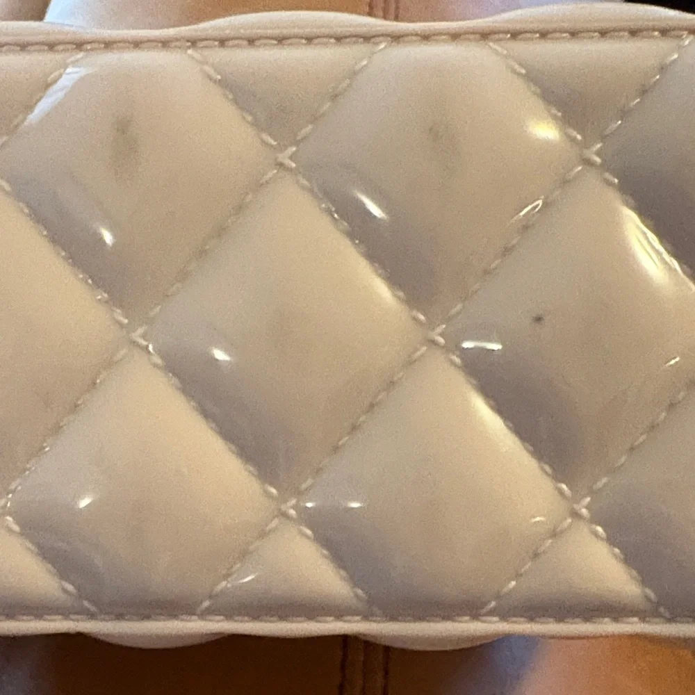 Elegant Pink jelly Quilted Handbag with chain strap